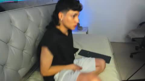 Snapshot of samblack_ chatting on 09-21-25, 02:13 Sam online show from 09-21-25, 02:13