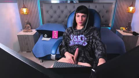 Snapshot of samblack_ chatting on 02-16-26, 12:34 Sam online show from 02-16-26, 12:34