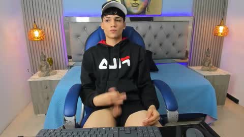 Snapshot of samblack_ chatting on 03-03-26, 12:55 Sam online show from 03-03-26, 12:55