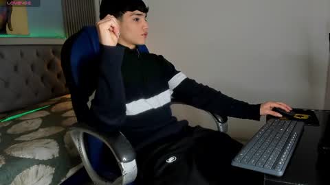 Snapshot of samblack_ chatting on 06-09-26, 01:01 Sam online show from 06-09-26, 01:01