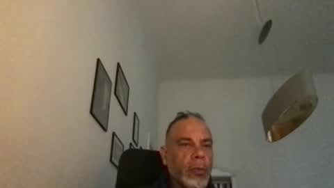 Snapshot of samcool67 chatting on 04-19-26, 08:35 Sam online show from 04-19-26, 08:35