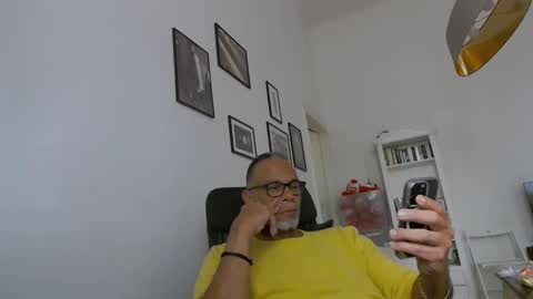 Snapshot of samcool67 chatting on 05-14-26, 01:51 Sam online show from 05-14-26, 01:51