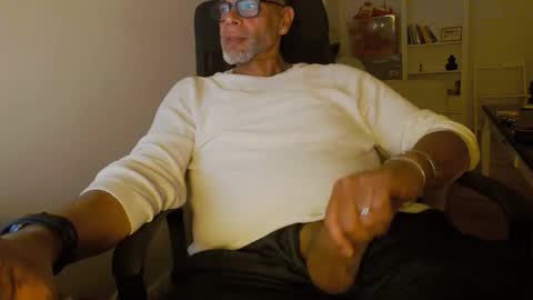 Snapshot of samcool67 chatting on 05-17-26, 07:10 Sam online show from 05-17-26, 07:10