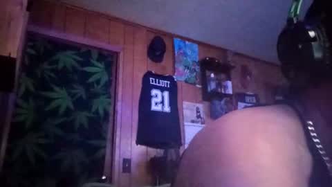 Snapshot of sameeed99 chatting on 02-12-25, 03:51 sameeed99 online show from 02-12-25, 03:51