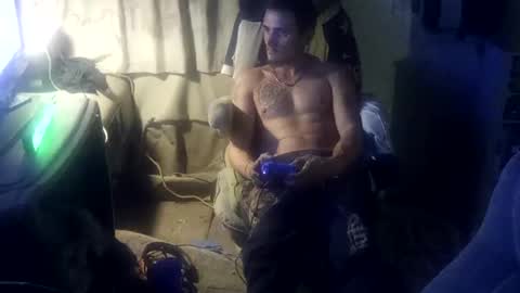 Snapshot of sameeed99 chatting on 10-25-25, 01:35 sameeed99 online show from 10-25-25, 01:35