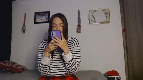 Snapshot of sami_and_gael chatting on 10-04-25, 02:31 Tami  Gael online show from 10-04-25, 02:31