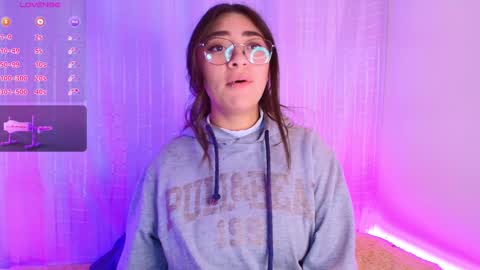 Snapshot of samii_evans chatting on 01-30-25, 08:11 samii evans online show from 01-30-25, 08:11