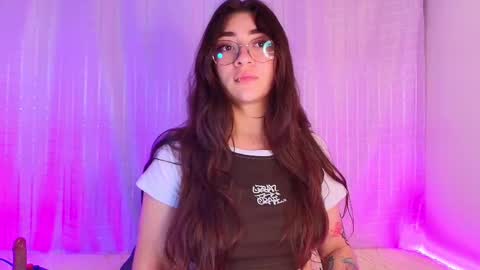 Snapshot of samii_evans chatting on 02-26-25, 10:26 samii evans online show from 02-26-25, 10:26