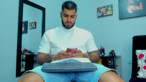 Snapshot of samir_hazard chatting on 12-22-24, 02:17 samir_hazard online show from 12-22-24, 02:17