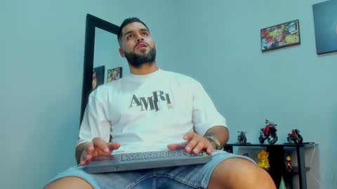 Snapshot of samir_hazard chatting on 01-08-25, 02:25 samir_hazard online show from 01-08-25, 02:25