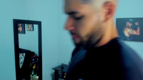 Snapshot of samir_hazard chatting on 01-15-25, 02:17 samir_hazard online show from 01-15-25, 02:17