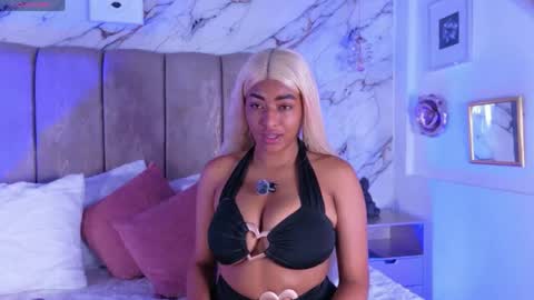 Samira online show from 04-23-26, 01:35