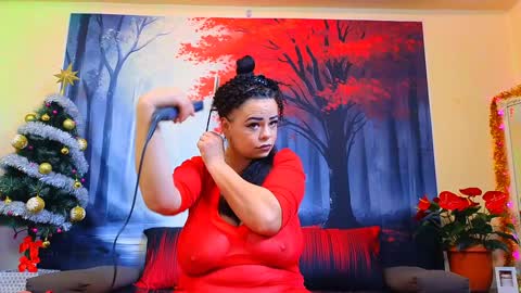 Snapshot of samiraevans chatting on 01-09-25, 09:05 online show from 01-09-25, 09:05