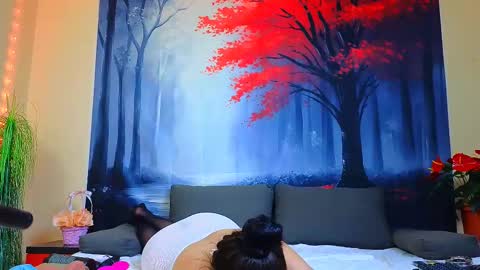 Snapshot of samiraevans chatting on 02-12-25, 04:33 online show from 02-12-25, 04:33