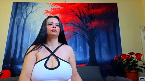 Snapshot of samiraevans chatting on 03-06-25, 08:48 online show from 03-06-25, 08:48