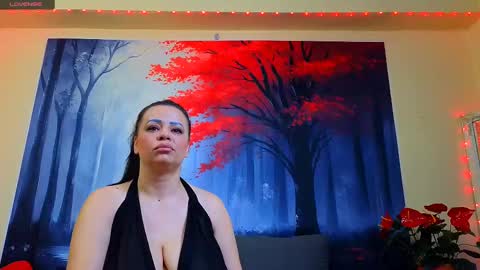 Snapshot of samiraevans chatting on 03-07-25, 09:06 online show from 03-07-25, 09:06