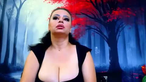 Snapshot of samiraevans chatting on 10-16-25, 10:00 online show from 10-16-25, 10:00