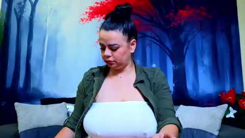 Snapshot of samiraevans chatting on 11-20-25, 10:09 online show from 11-20-25, 10:09