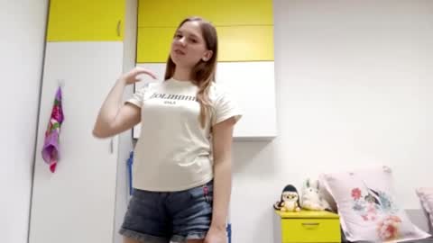 Snapshot of samirasosinski chatting on 03-31-26, 02:28 samirasosinski online show from 03-31-26, 02:28