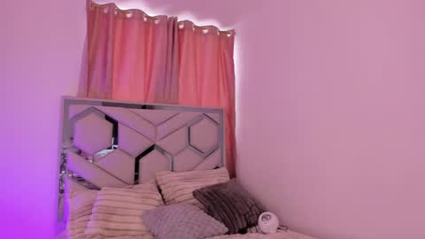 samirose_ online show from 05-21-26, 09:55