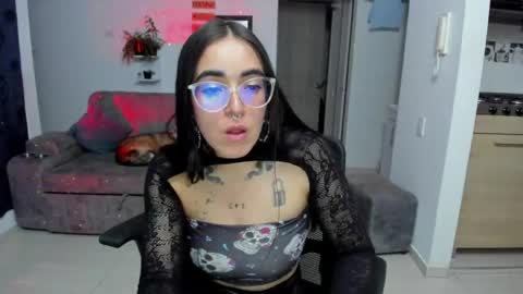 SARA online show from 04-21-26, 03:24