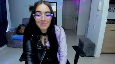 Snapshot of samismith77 chatting on 05-05-26, 11:02 SARA online show from 05-05-26, 11:02