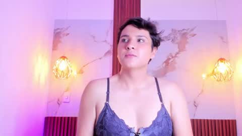 Snapshot of samlopez1 chatting on 11-09-25, 03:05 Sam online show from 11-09-25, 03:05