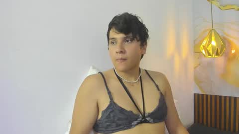 Snapshot of samlopez1 chatting on 11-23-25, 02:00 Sam online show from 11-23-25, 02:00