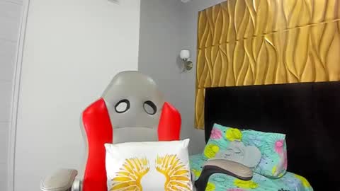 Samantha online show from 11-17-25, 03:18