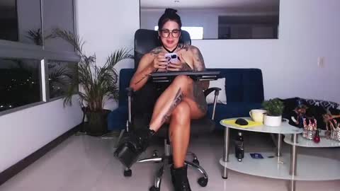 Sammy online show from 01-30-25, 01:00