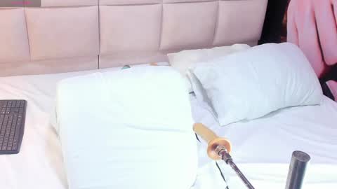 Snapshot of sammy_liv chatting on 05-28-26, 01:19 sammy_liv online show from 05-28-26, 01:19