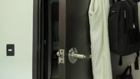 Sophia online show from 11-19-25, 12:32