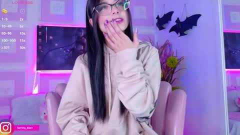 Snapshot of sammyblaer chatting on 11-19-25, 09:37 Samantha online show from 11-19-25, 09:37
