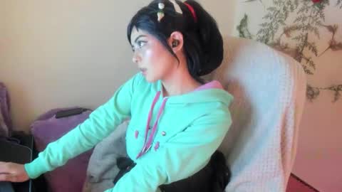   online show from 11-02-25, 02:47