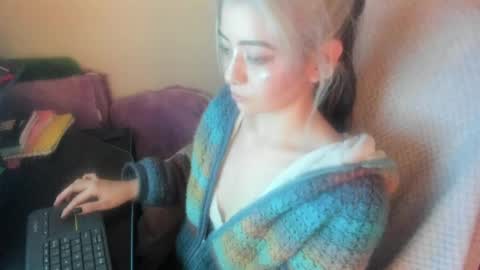 Snapshot of sammysammy_ chatting on 05-27-26, 09:50 online show from 05-27-26, 09:50