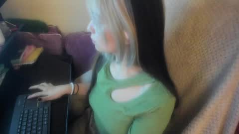 Snapshot of sammysammy_ chatting on 06-01-26, 08:05 online show from 06-01-26, 08:05