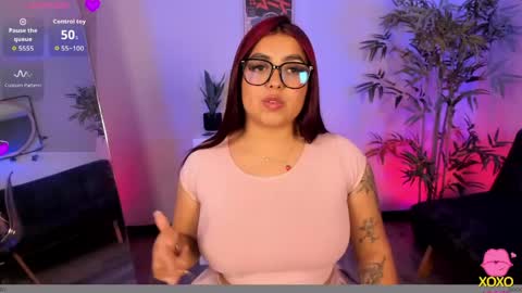 Snapshot of sammyy_owens_ chatting on 05-20-26, 04:07 Sammy online show from 05-20-26, 04:07
