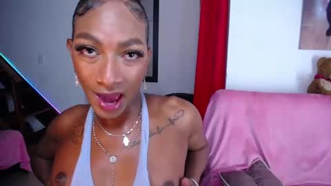 Snapshot of samny_doll369 chatting on 05-01-26, 10:03 Samy doll online show from 05-01-26, 10:03