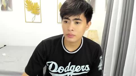 Sam online show from 03-06-25, 05:22