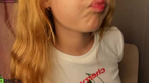 Snapshot of samy_bae chatting on 02-18-25, 12:48 Samantha online show from 02-18-25, 12:48