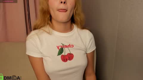 Snapshot of samy_bae chatting on 03-04-25, 09:43 Samantha online show from 03-04-25, 09:43