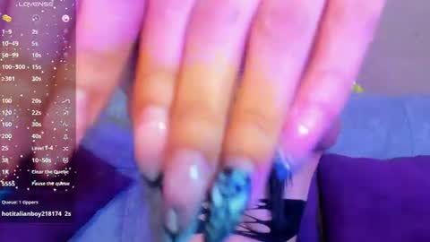 Laura mejia online show from 07-10-26, 01:25