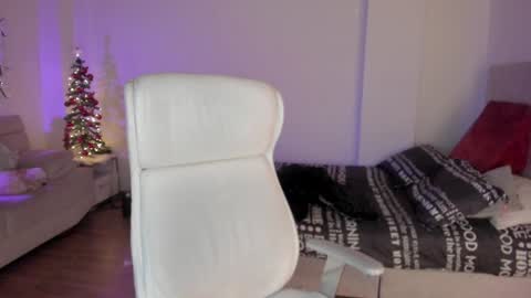 Samy online show from 12-29-24, 01:34