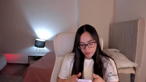 Snapshot of samy_one chatting on 10-17-25, 09:50 Samy online show from 10-17-25, 09:50