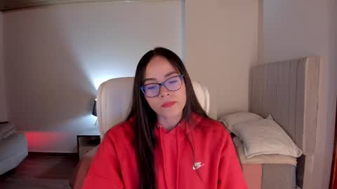 Snapshot of samy_one chatting on 10-18-25, 09:37 Samy online show from 10-18-25, 09:37