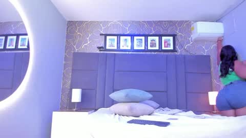 Snapshot of samyriverss chatting on 02-13-25, 07:13 Samy  online show from 02-13-25, 07:13