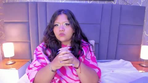 Snapshot of samyriverss chatting on 02-14-25, 09:24 Samy  online show from 02-14-25, 09:24