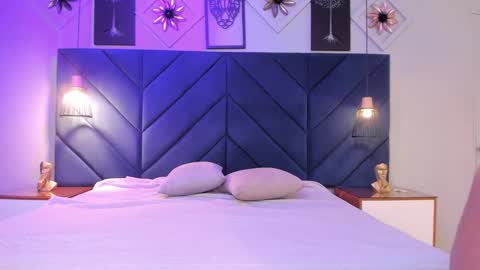 Snapshot of samyriverss chatting on 10-18-25, 11:11 Samy  online show from 10-18-25, 11:11