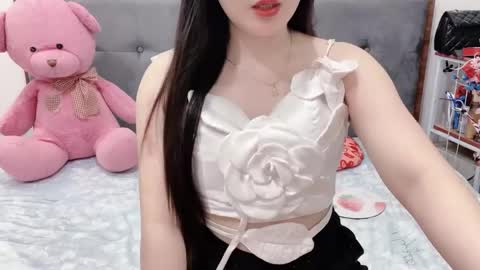 Snapshot of sanami_sian_ chatting on 05-26-26, 02:35 sanami_sian_ online show from 05-26-26, 02:35