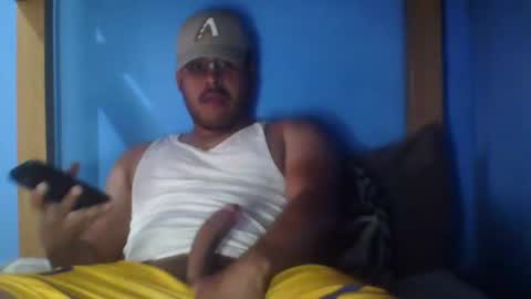 Snapshot of sandalo123 chatting on 12-25-24, 06:09 sandalo123 online show from 12-25-24, 06:09